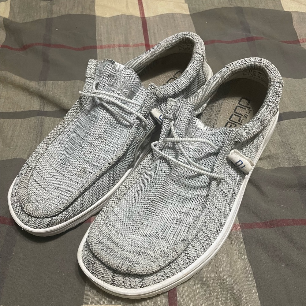 Mens hey dudes size 11